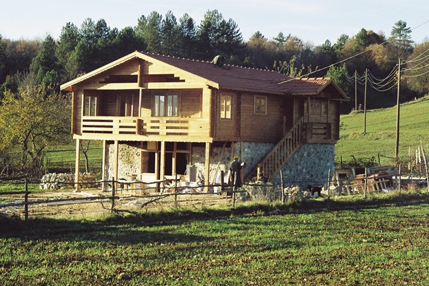 . Ev tarzı Köy Evi evimiz Bolu, 'de inşa edildi.